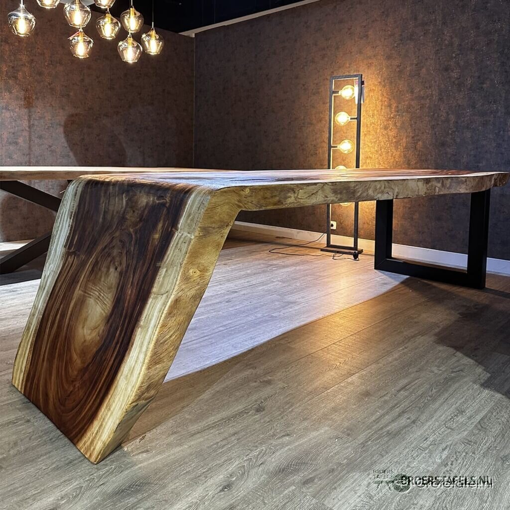 Suar watervaltafel 300cm
