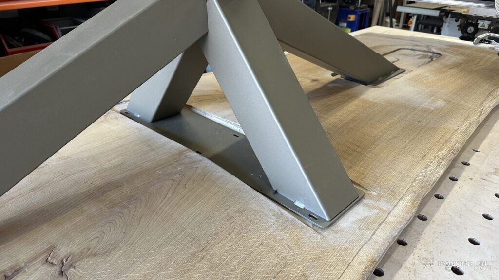 Eiken eetkamertafel 240cm