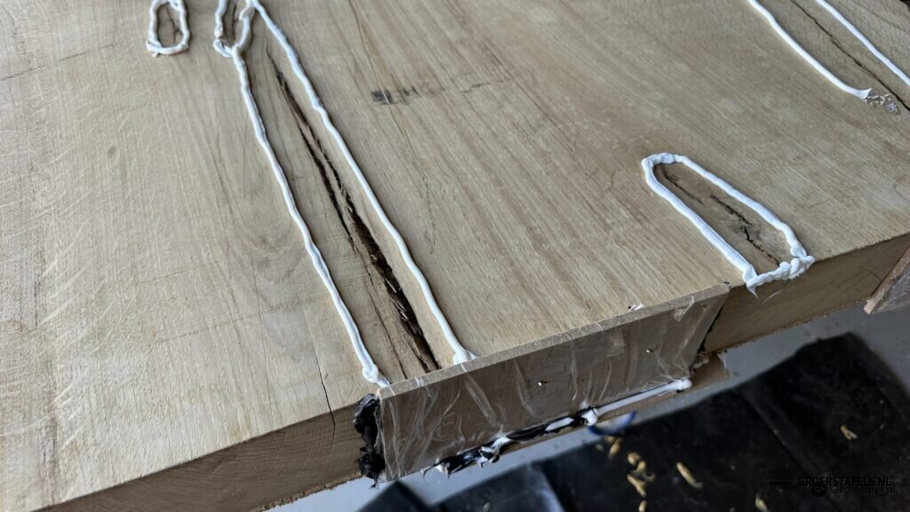 Eiken eetkamertafel 240cm