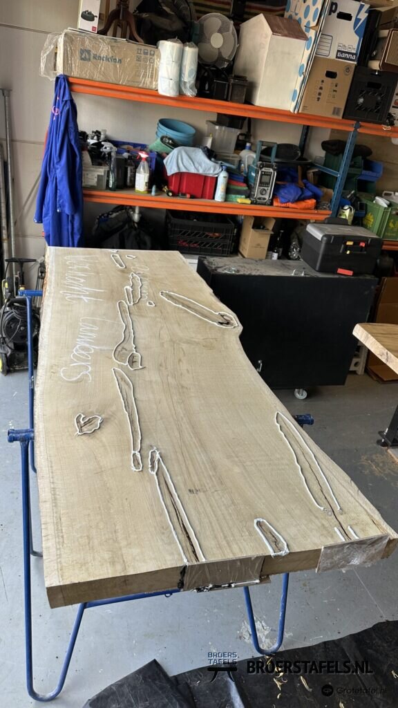 Eiken eetkamertafel 240cm