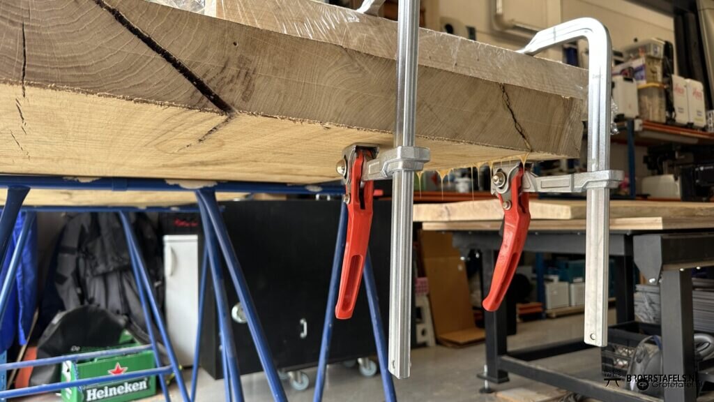 Eiken eetkamertafel 240cm