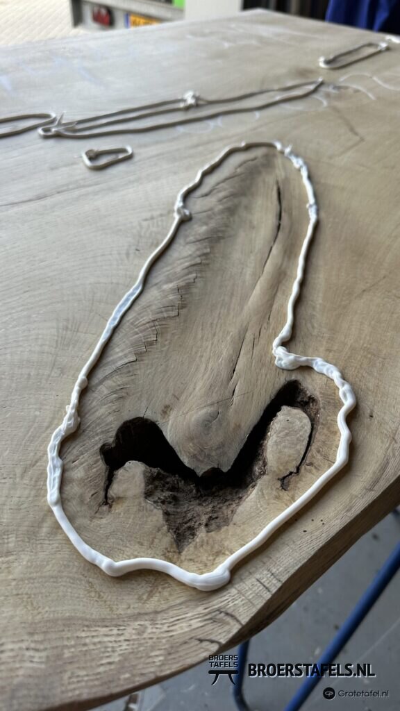 Eiken eetkamertafel 240cm
